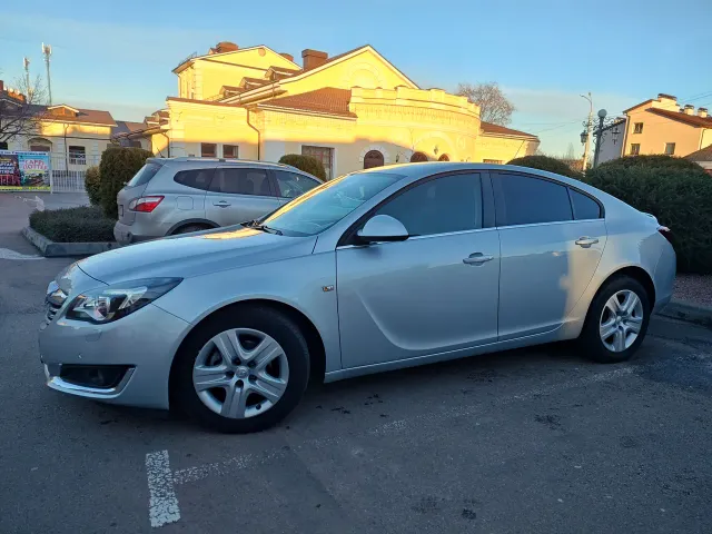 Opel Insignia - фото 3