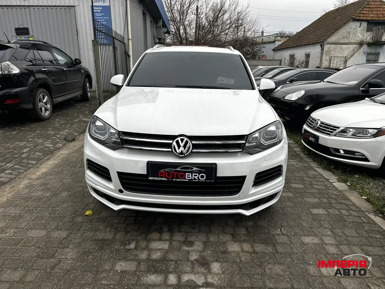 Volkswagen Touareg - фото 2