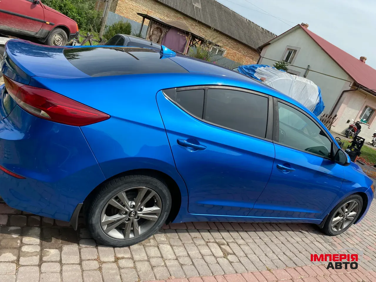 Hyundai Elantra - фото 6