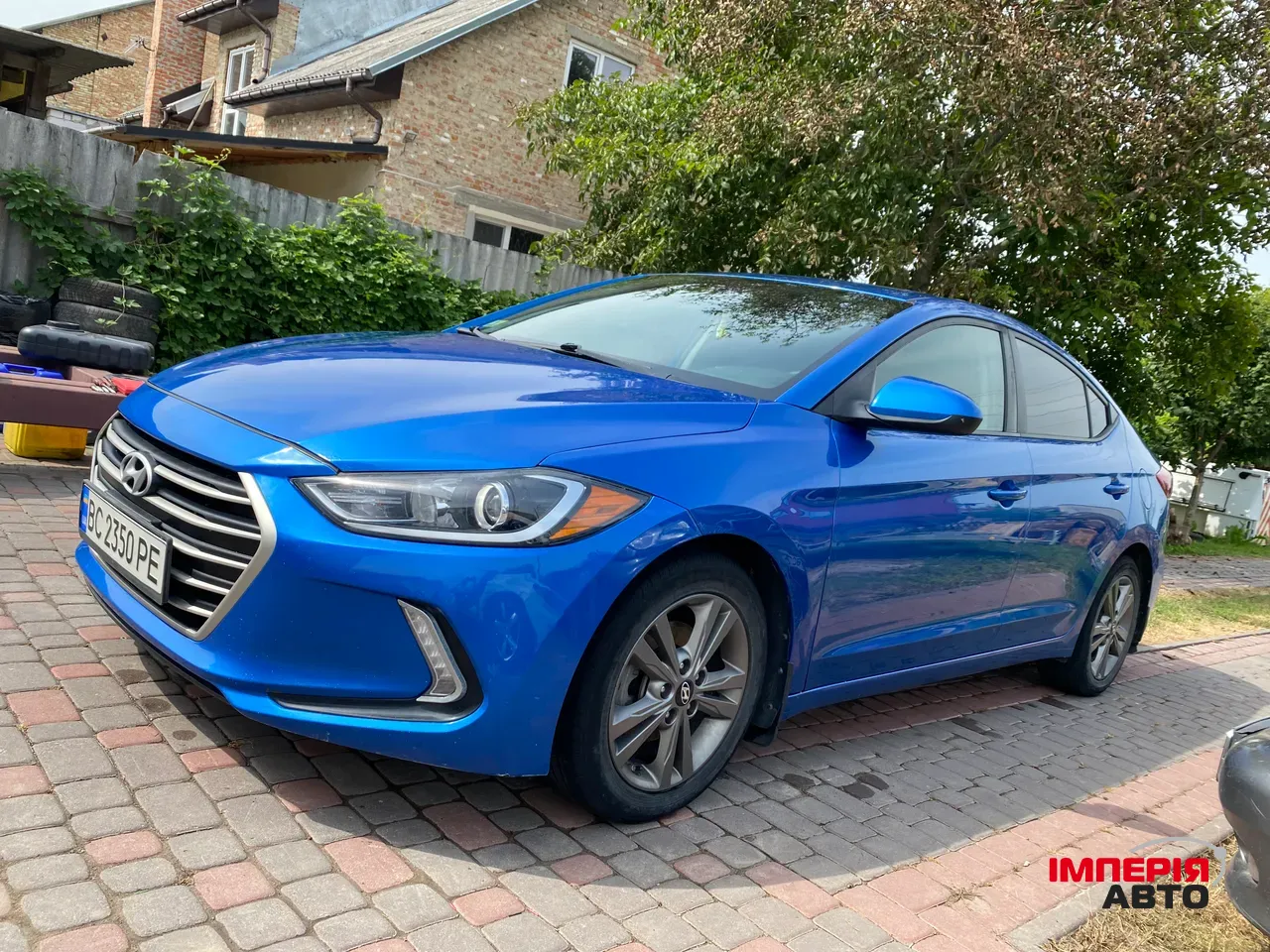 Hyundai Elantra - фото 2