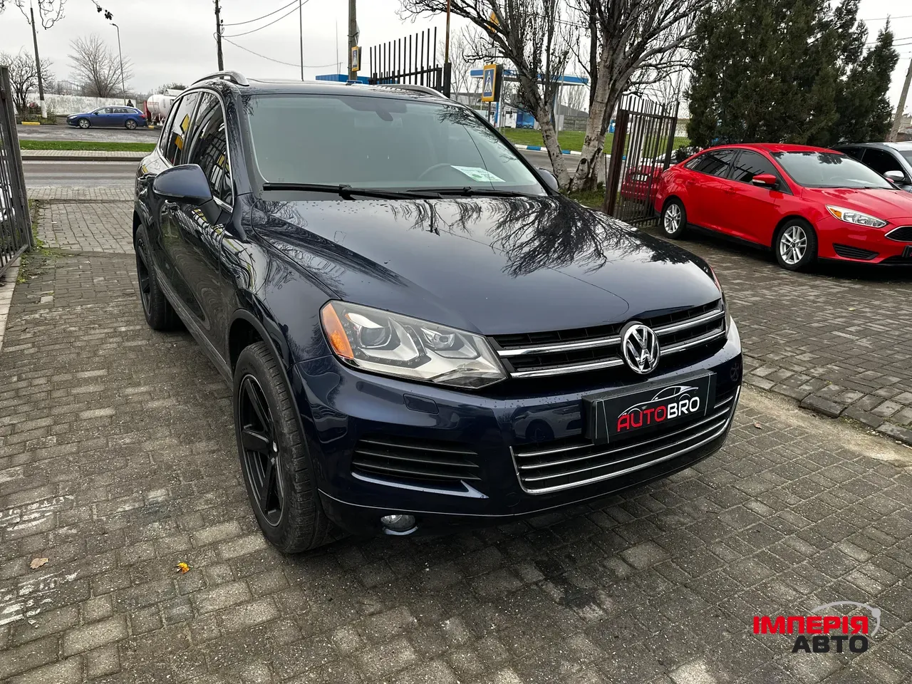 Volkswagen Touareg - фото 1