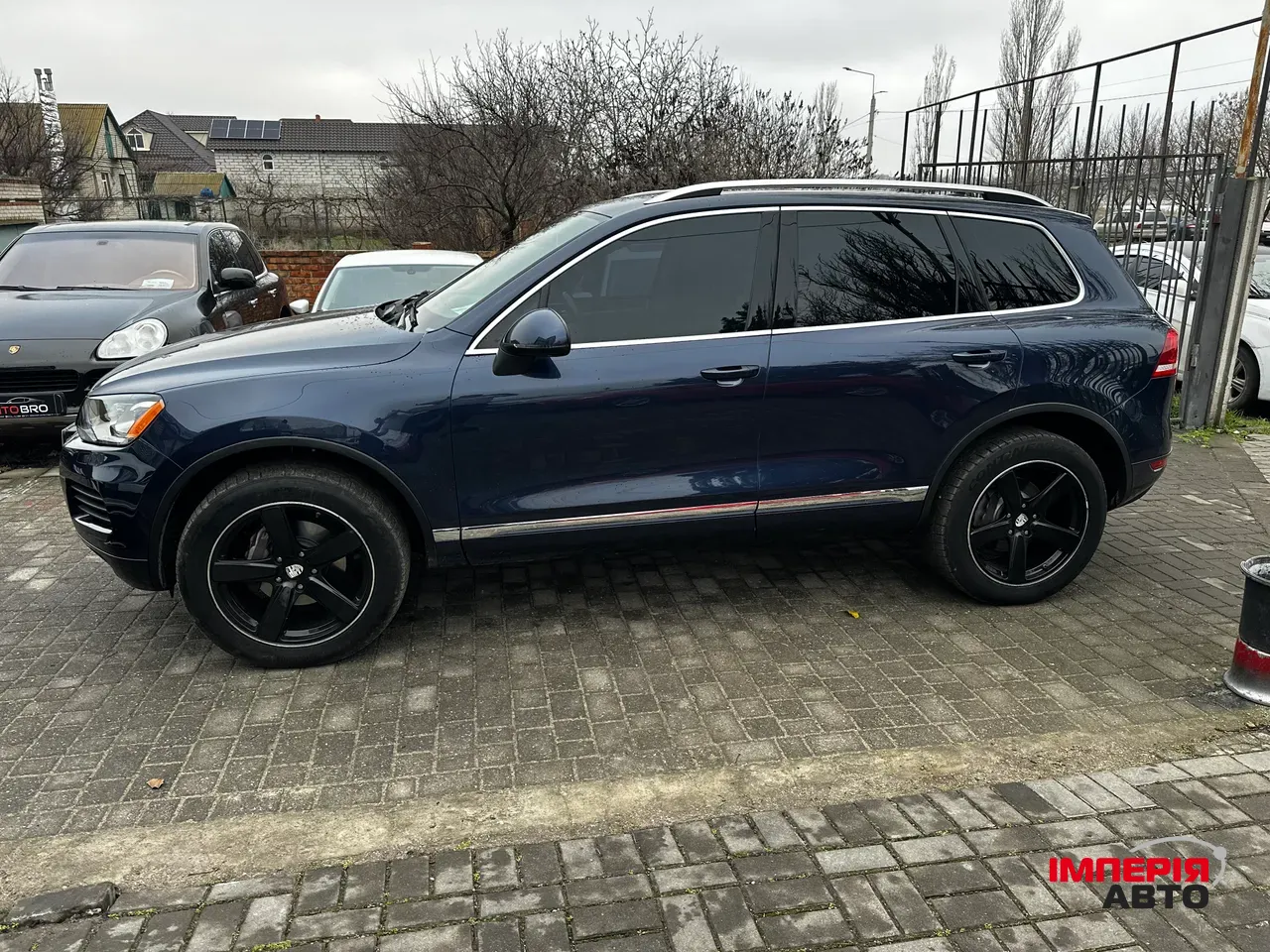 Volkswagen Touareg - фото 2