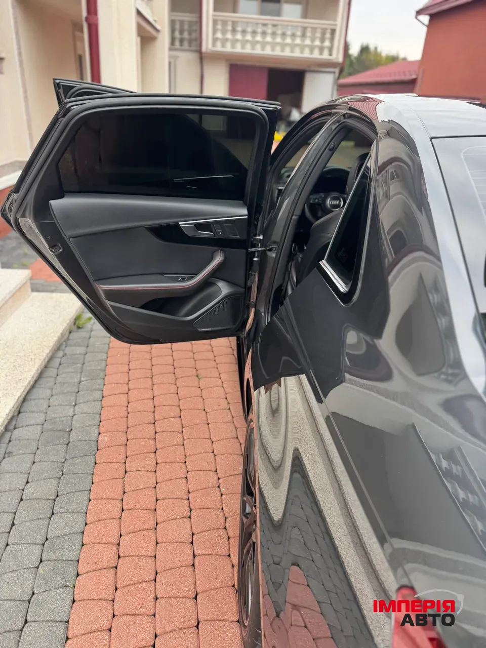 Audi A4 - фото 16