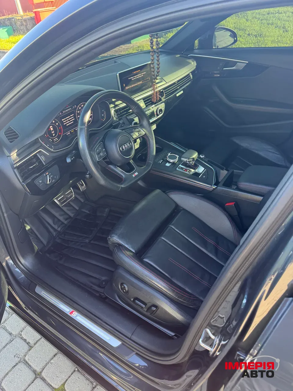 Audi A4 - фото 39