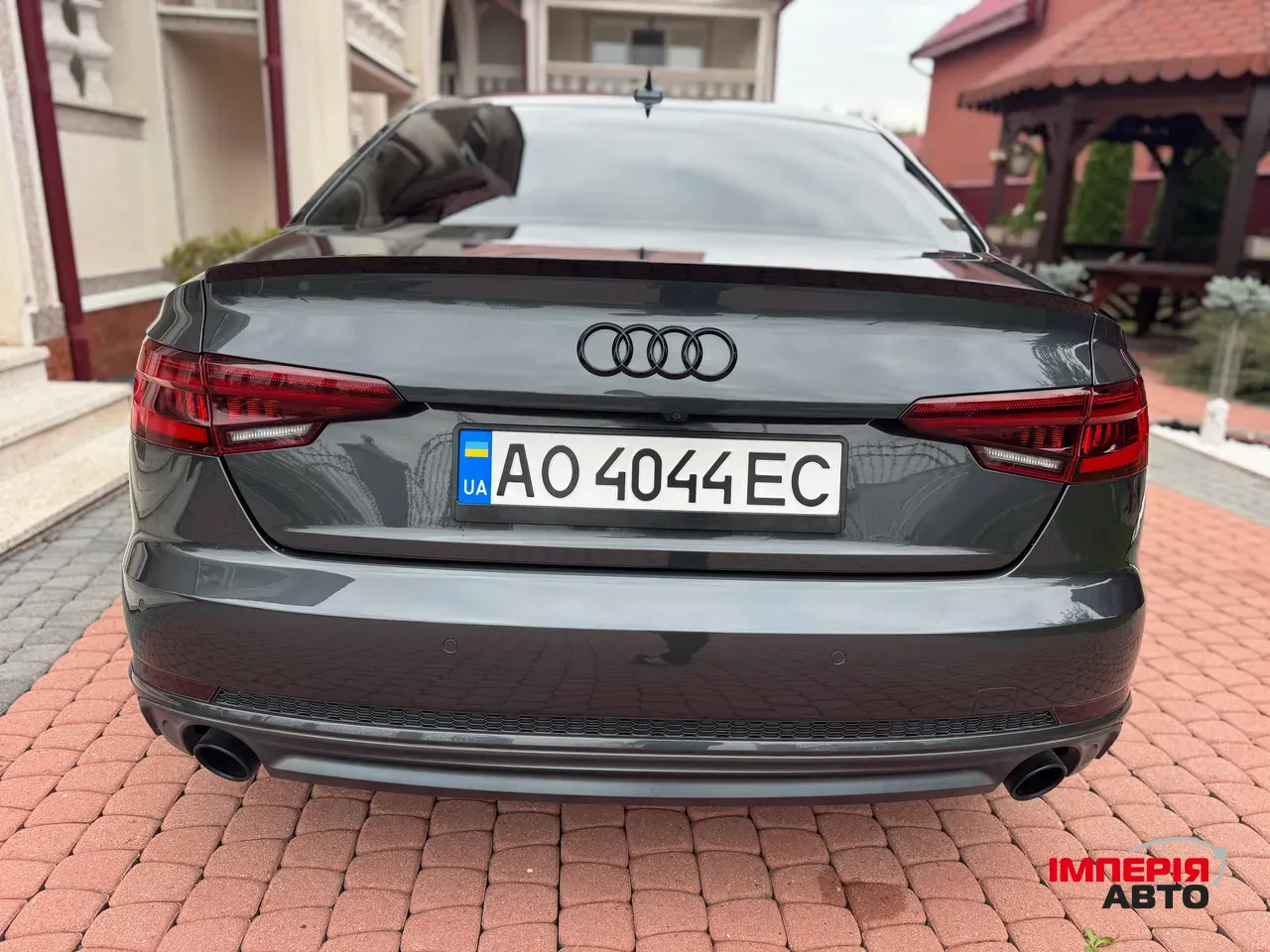Audi A4 - фото 29