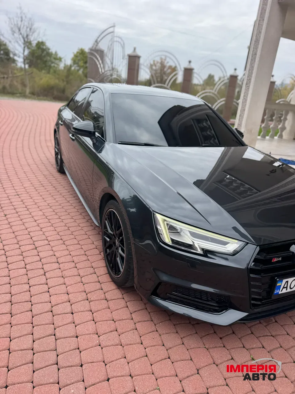 Audi A4 - фото 30