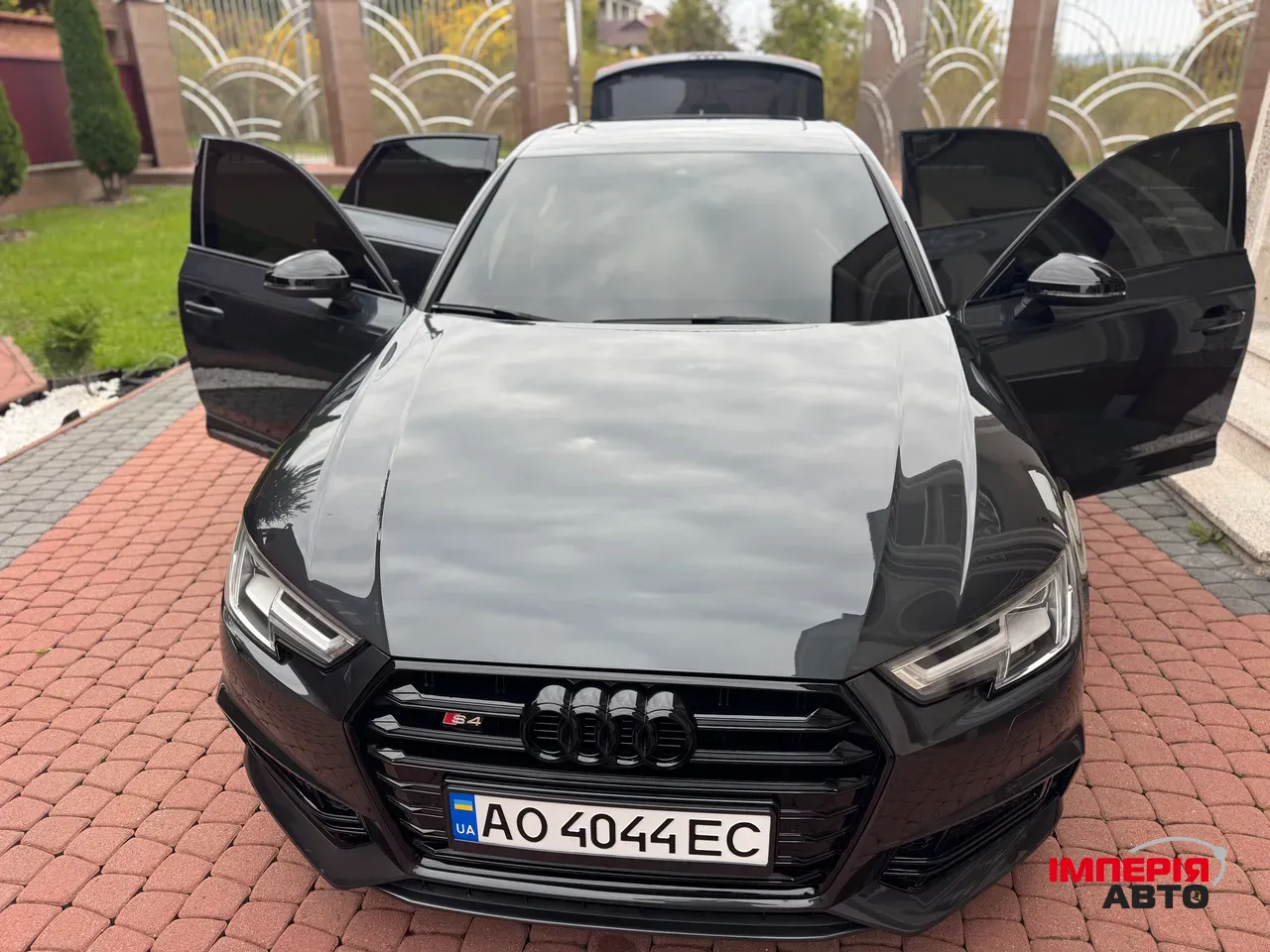 Audi A4 - фото 34