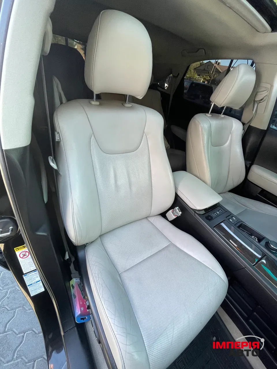 Lexus RX - фото 8