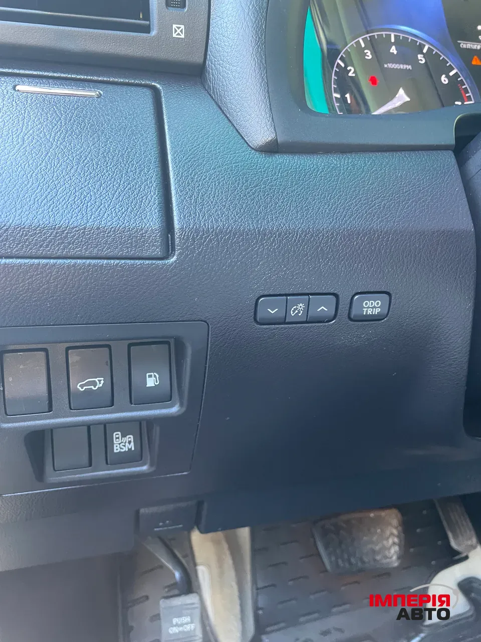 Lexus RX - фото 27