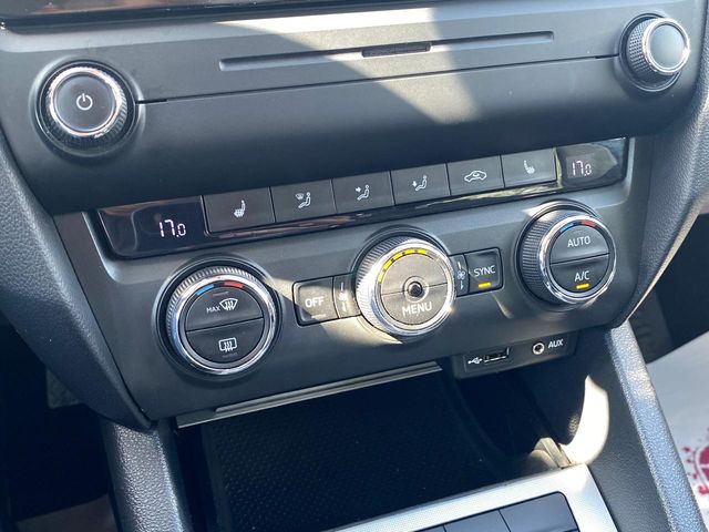 Skoda Octavia - фото 3