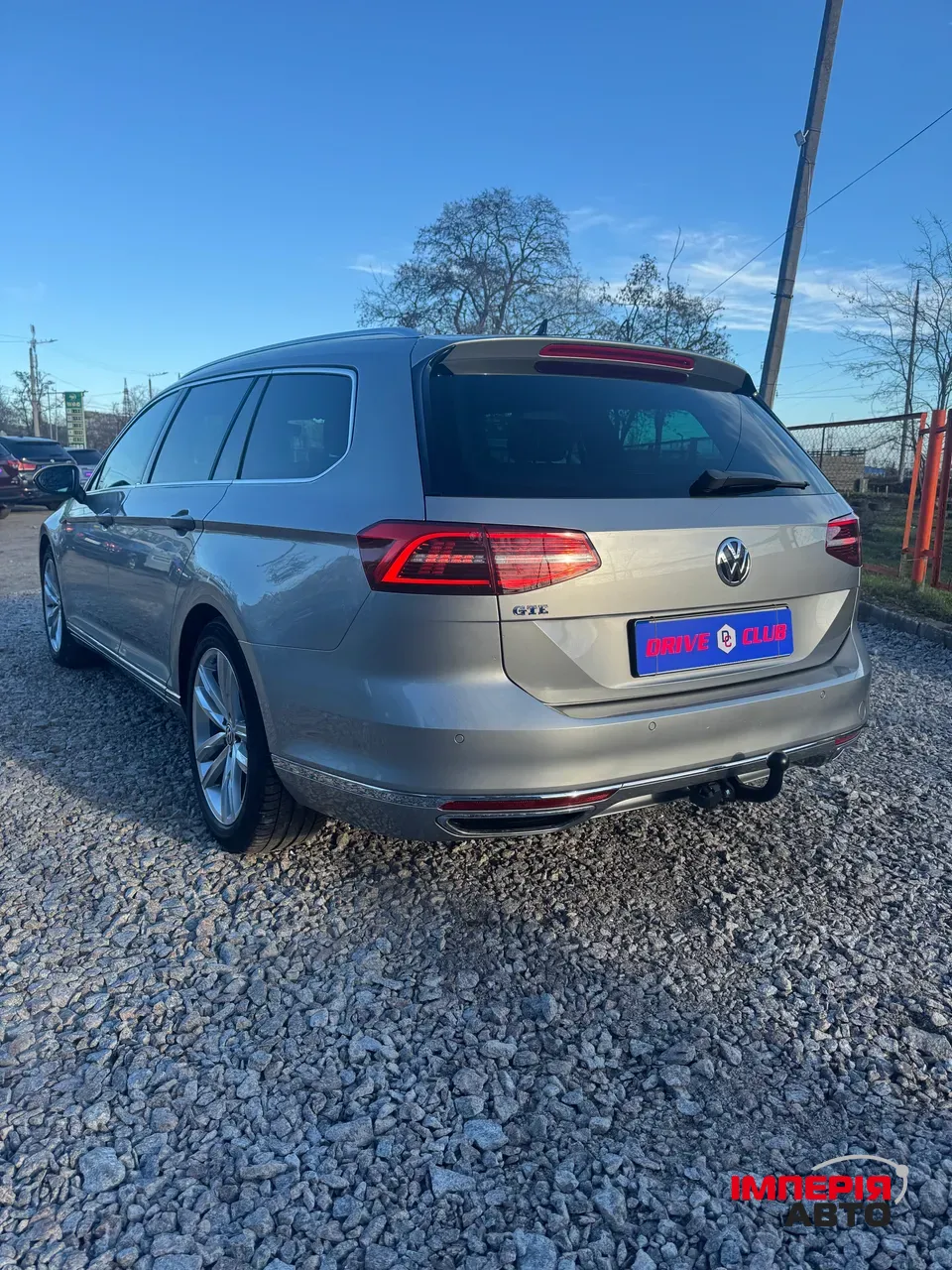 Volkswagen Passat - фото 1