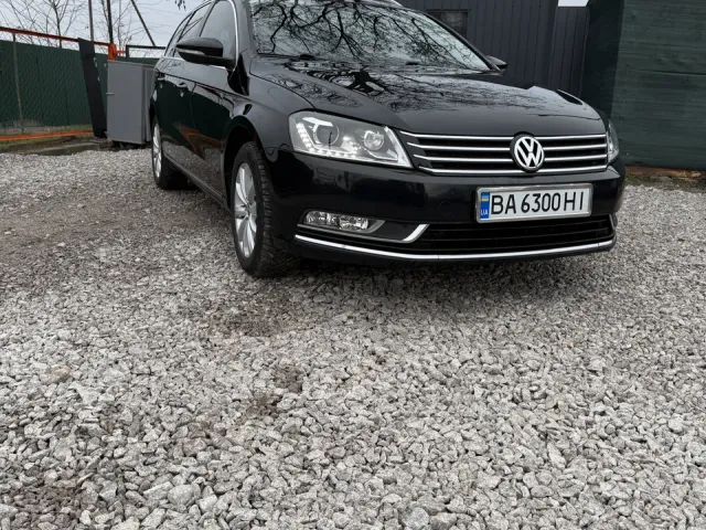 Volkswagen Passat - фото 1
