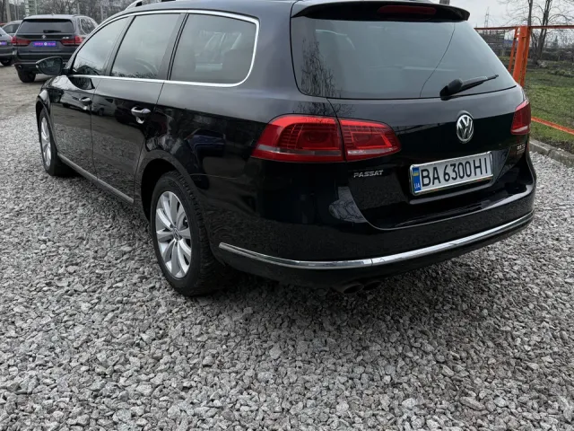 Volkswagen Passat - фото 4