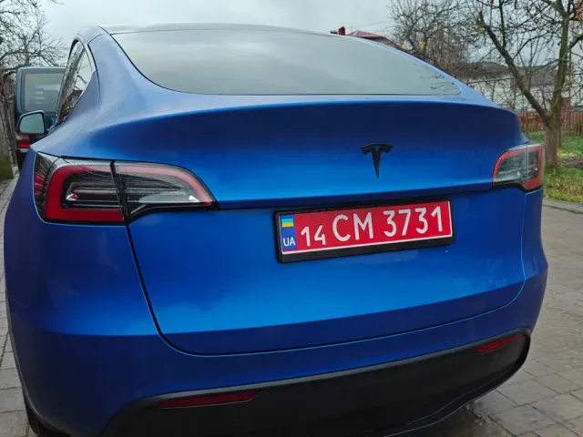 Tesla Model Y - фото 2