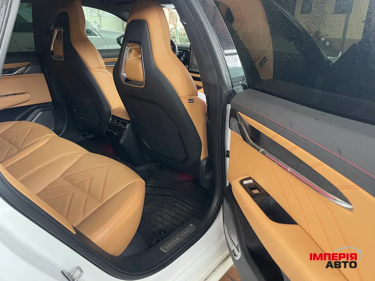 Zeekr 001 - фото 11