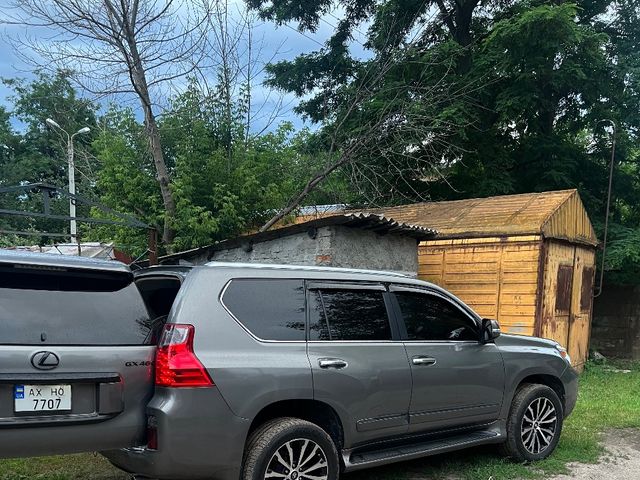 Lexus GX - фото 2