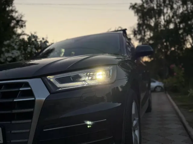 Audi Q5 - фото 3