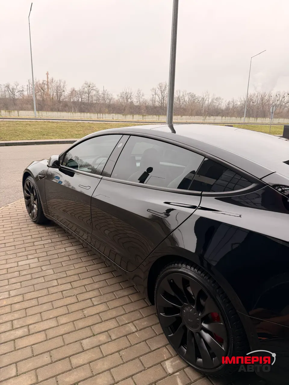 Tesla Model 3 - фото 6