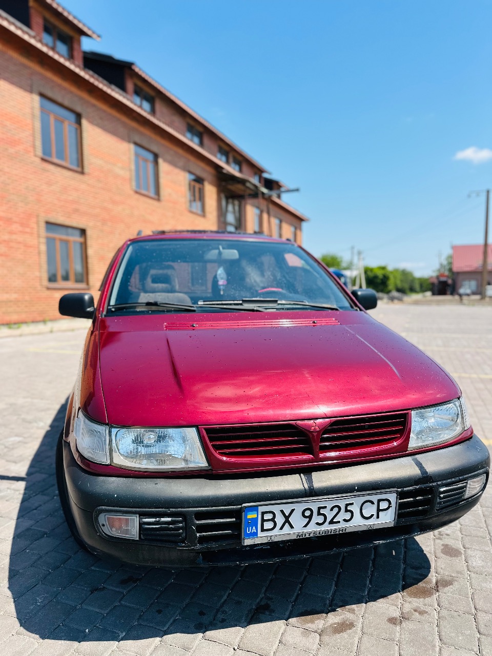 Mitsubishi Space Wagon - фото 6