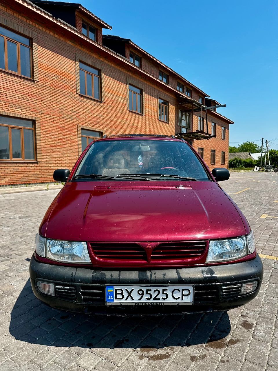 Mitsubishi Space Wagon - фото 7