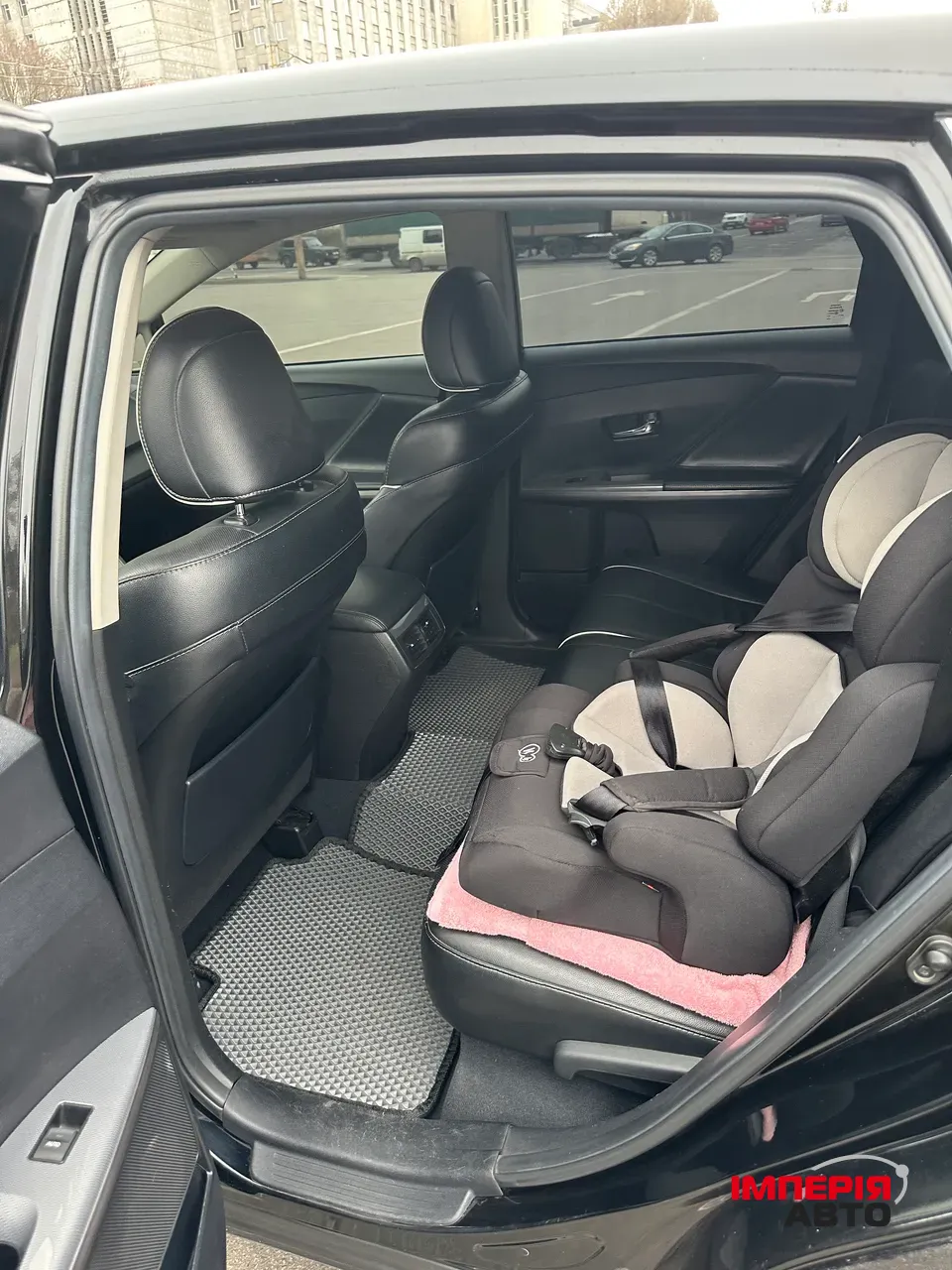 Toyota Venza - фото 11