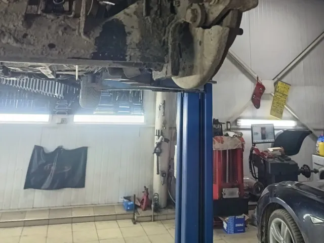 Nissan Primera - фото 4