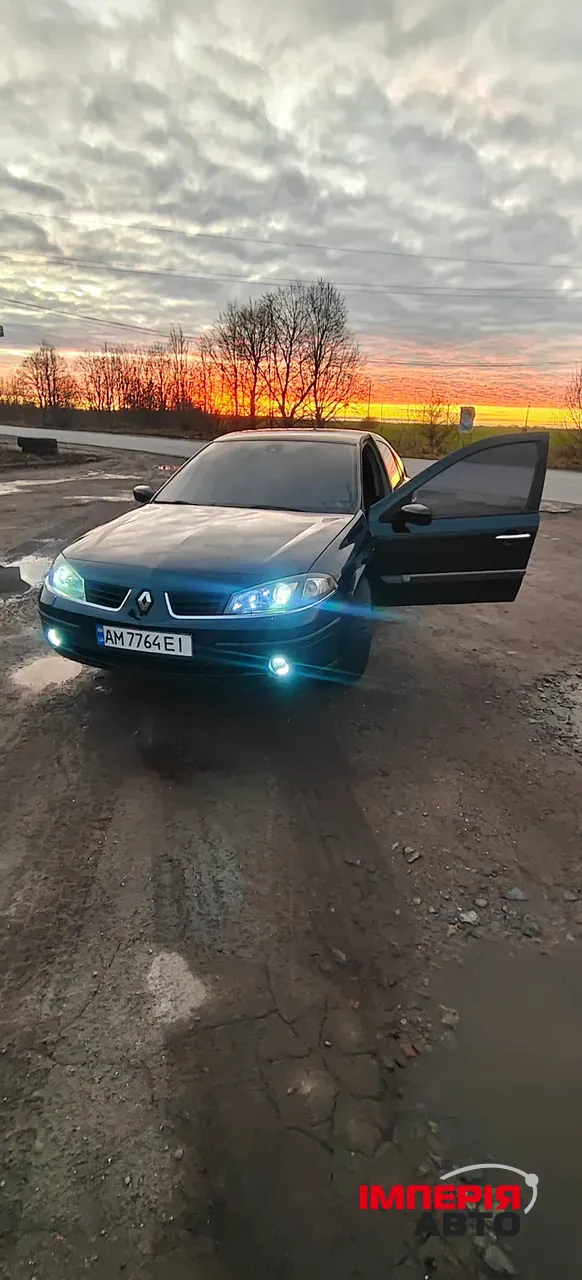 Renault Laguna - фото 14