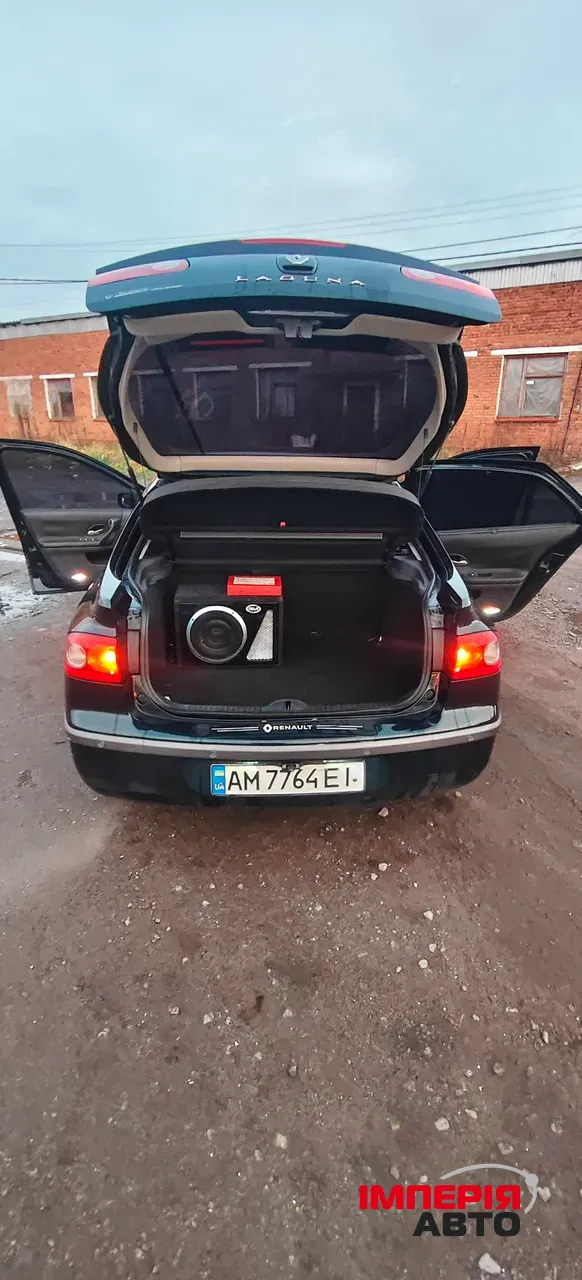 Renault Laguna - фото 9