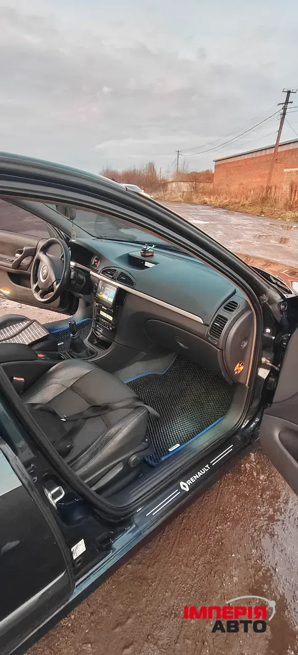 Renault Laguna - фото 11