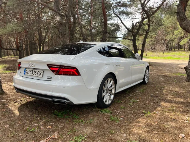 Audi A7 - фото 4