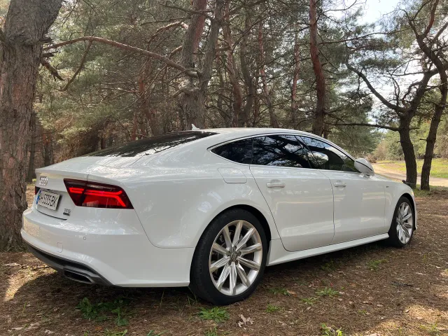 Audi A7 - фото 3