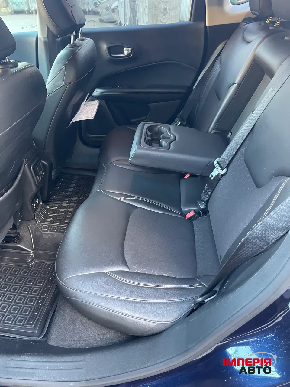 Jeep Compass - фото 12