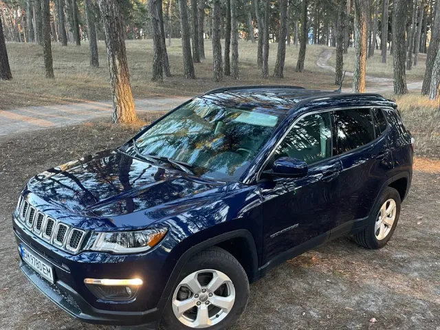 Jeep Compass - фото 1
