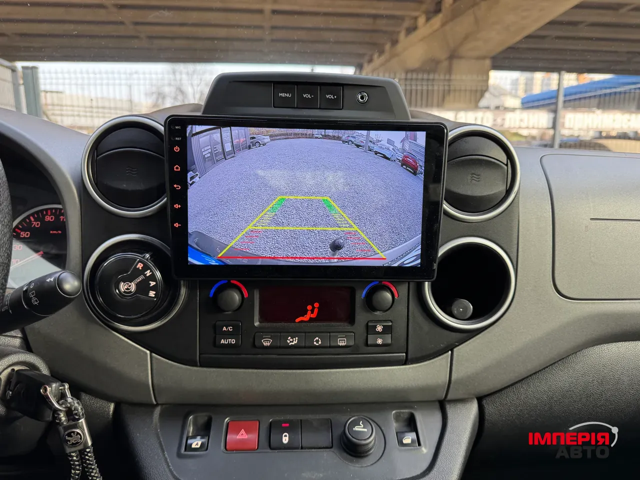 Peugeot Partner - фото 18