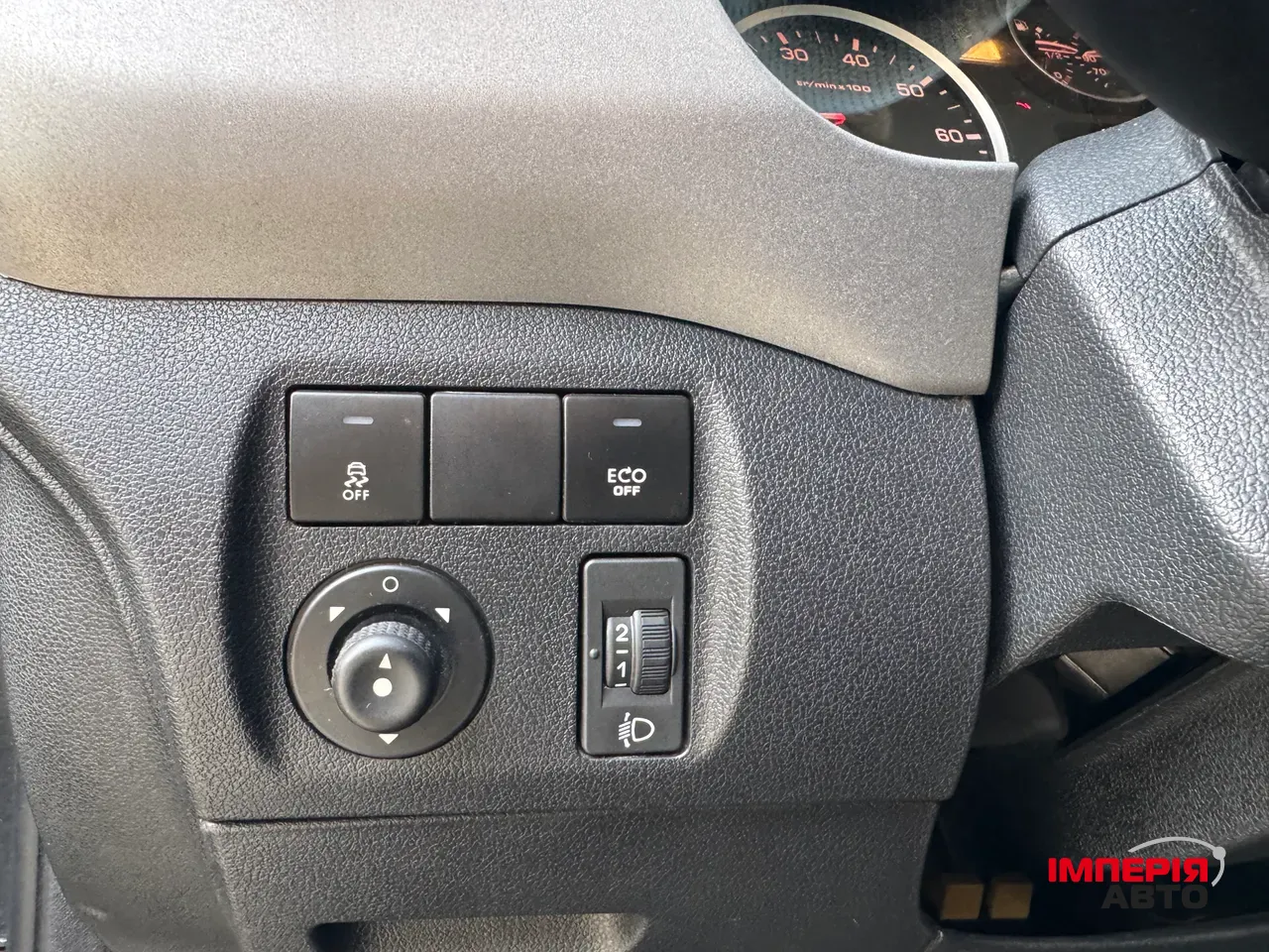 Peugeot Partner - фото 11