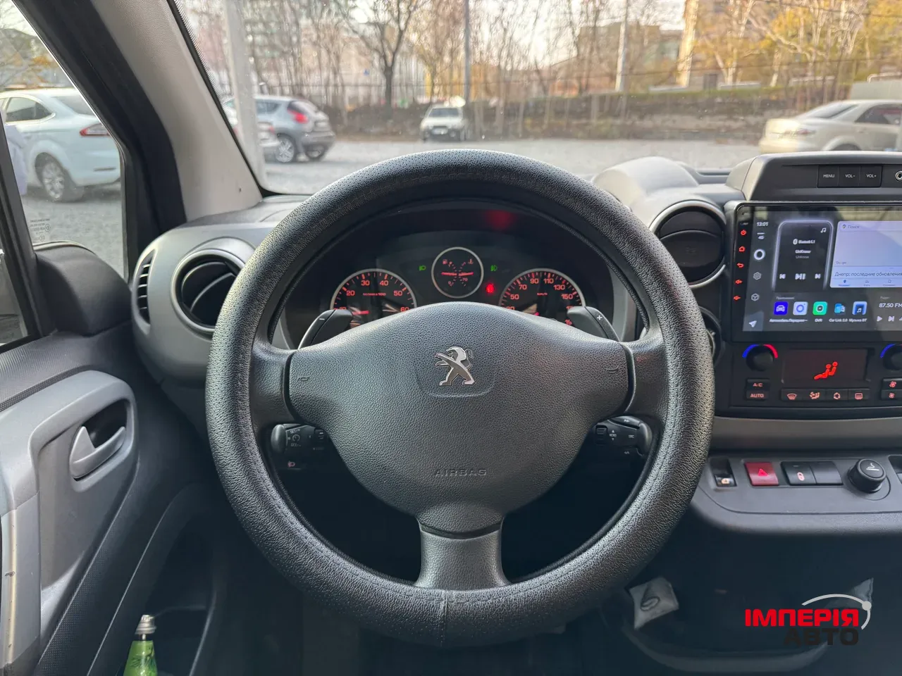 Peugeot Partner - фото 15