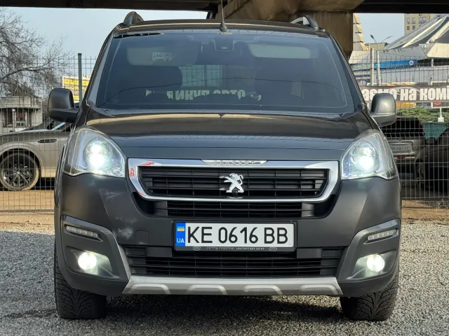 Peugeot Partner - фото 3