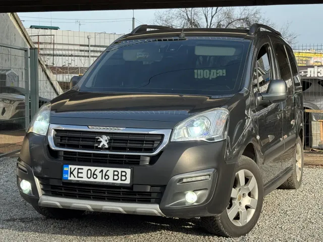 Peugeot Partner - фото 1