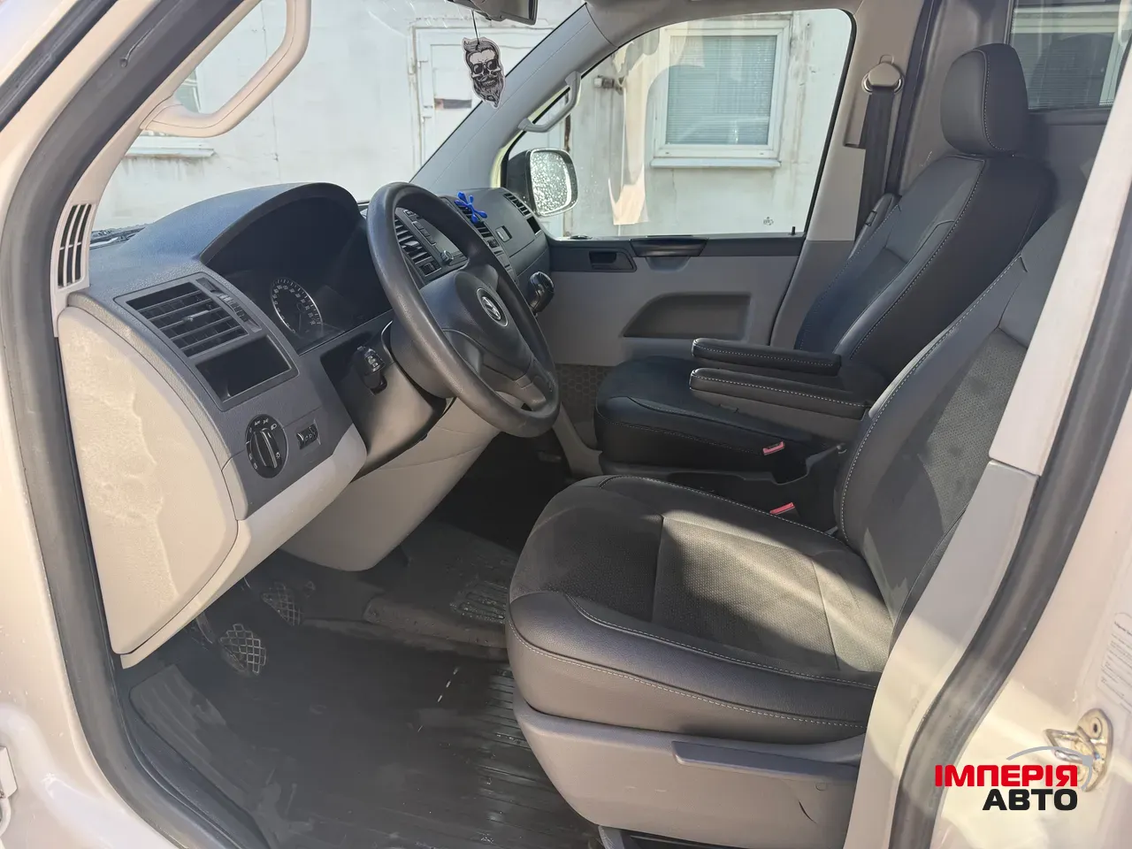 Volkswagen Transporter - фото 8