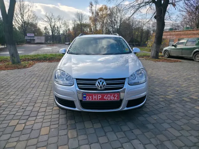 Volkswagen Golf - фото 3