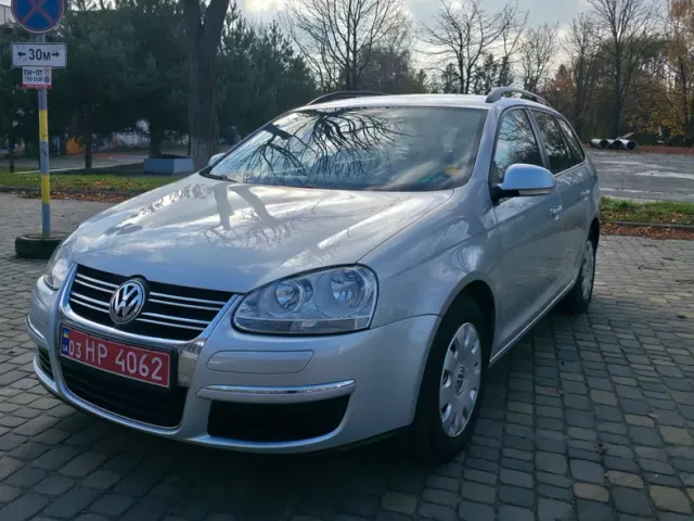 Volkswagen Golf - фото 2