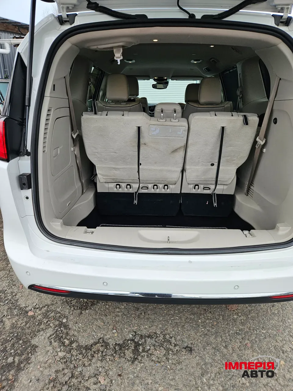 Chrysler Pacifica - фото 10