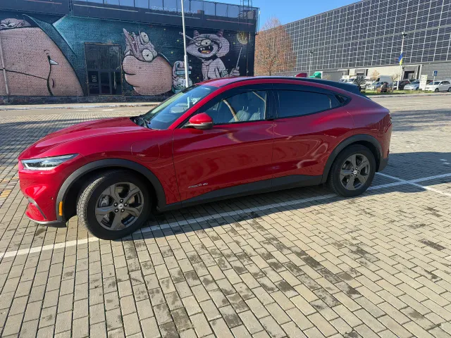 Ford Mustang Mach-E - фото 2