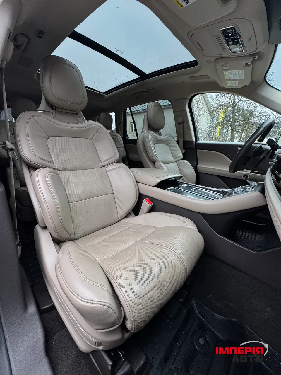 Lincoln Aviator - фото 15