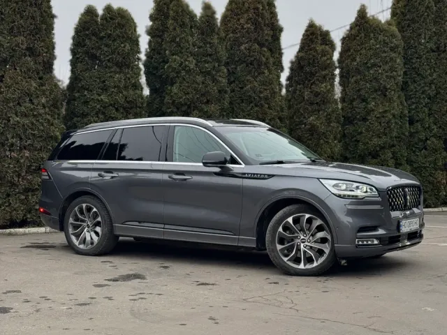 Lincoln Aviator - фото 5