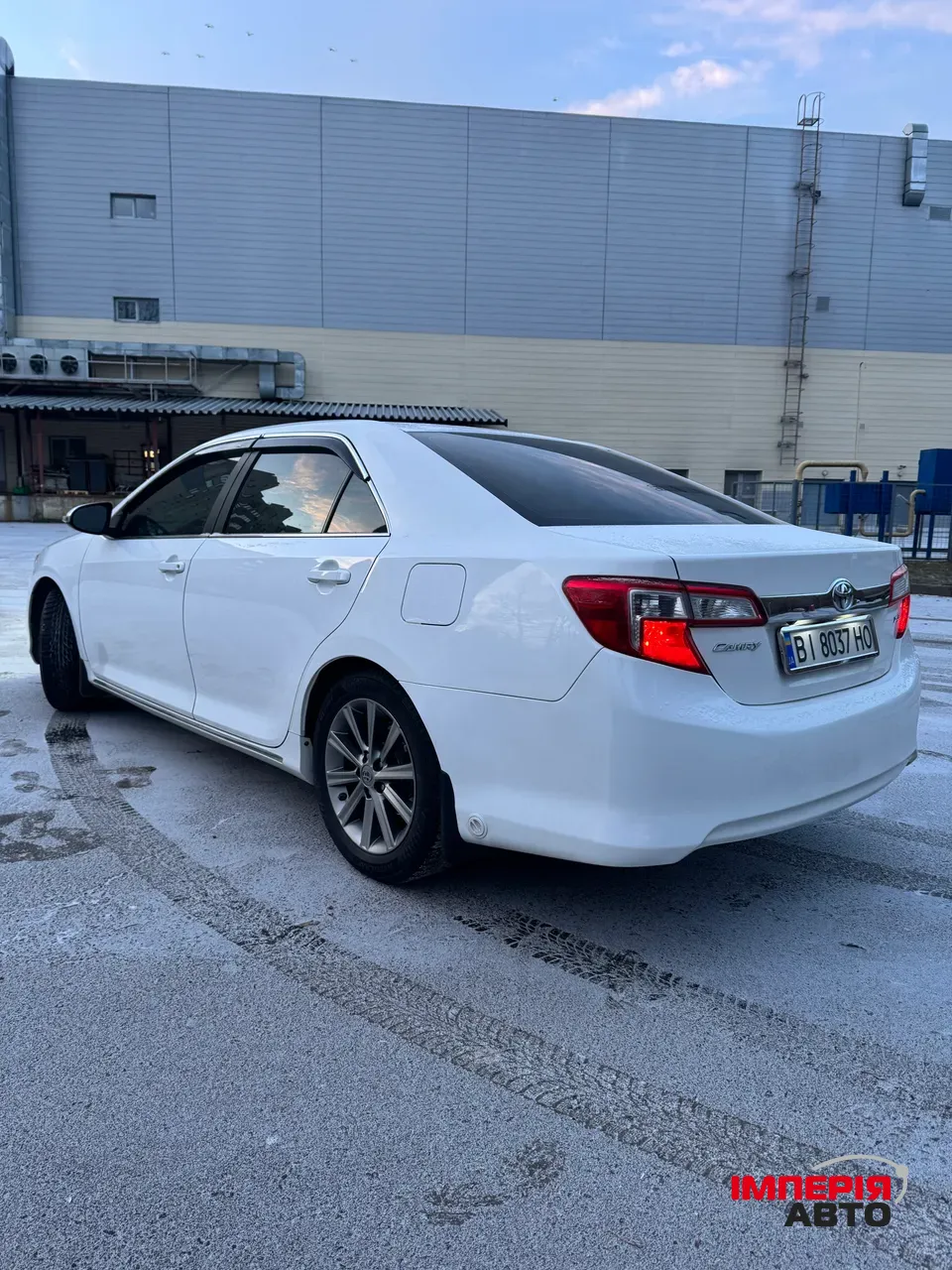 Toyota Camry - фото 6