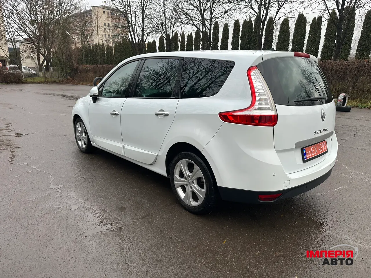 Renault Scenic - фото 3