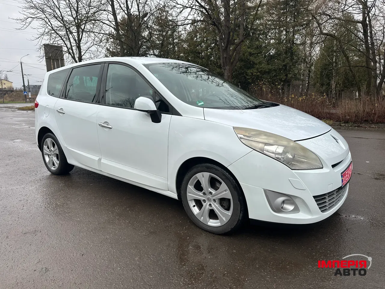 Renault Scenic - фото 7