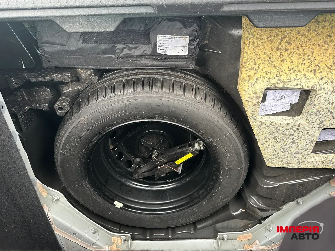 Renault Scenic - фото 17