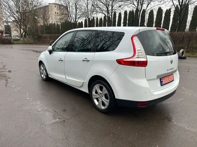Renault Scenic - фото 3